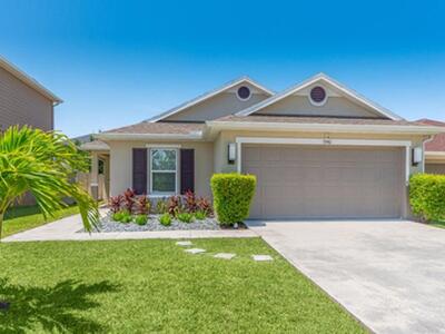 5940 NW Pine Trail Circle