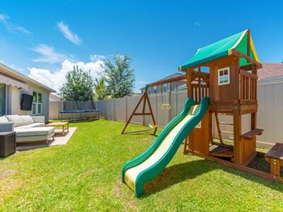 5940 NW Pine Trail Circle, Port Saint Lucie, FL 34983