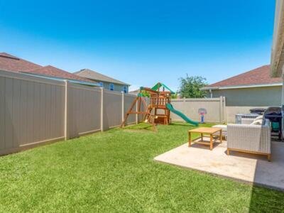 5940 NW Pine Trail Circle, Port Saint Lucie, FL 34983