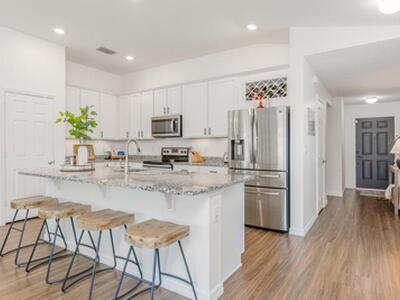 5940 NW Pine Trail Circle, Port Saint Lucie, FL 34983