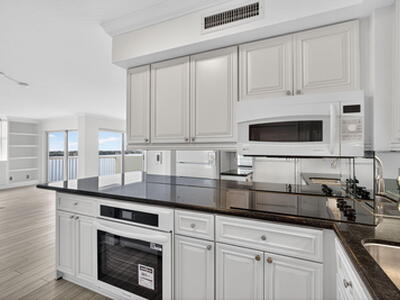2600 N Flagler 907 Drive, West Palm Beach, FL 33407