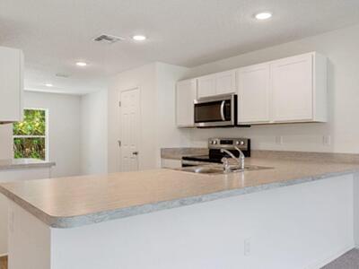 442 SW Carmelite Street, Port Saint Lucie, FL 34983