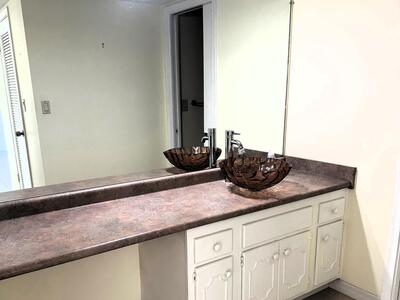 2000 Presidential Way, West Palm Beach, FL 33401