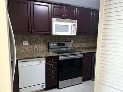 2000 Presidential Way, West Palm Beach, FL 33401