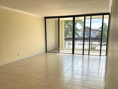 2000 Presidential Way, West Palm Beach, FL 33401