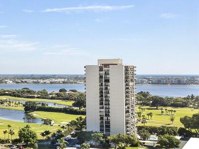 2000 Presidential Way, West Palm Beach, FL 33401