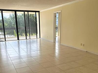 2000 Presidential Way, West Palm Beach, FL 33401