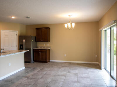 2716 Granville Manor SW, Vero Beach, FL 32968