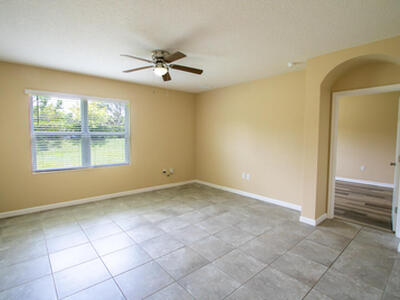 2716 Granville Manor SW, Vero Beach, FL 32968