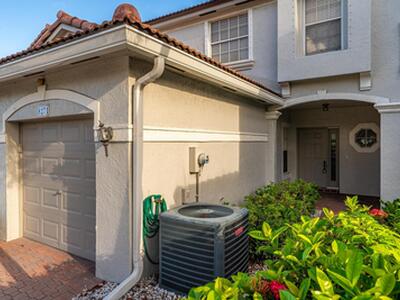 8271 Via Serena, Boca Raton, FL 33433