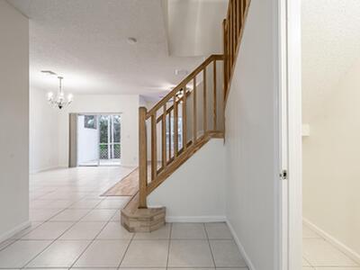 8271 Via Serena, Boca Raton, FL 33433