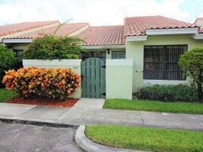 480 Hardwood Place, Boca Raton, FL 33431