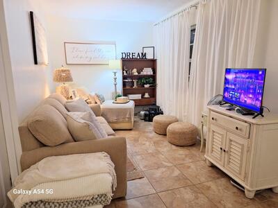 500 1st Avenue S, Lake Worth, FL 33460