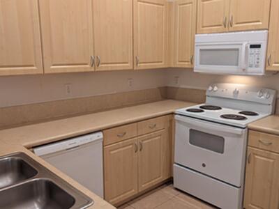 826 Middleton Drive SW, Vero Beach, FL 32962