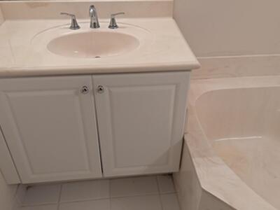 826 Middleton Drive SW, Vero Beach, FL 32962