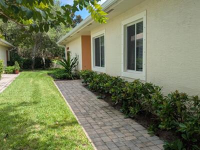 826 Middleton Drive SW, Vero Beach, FL 32962