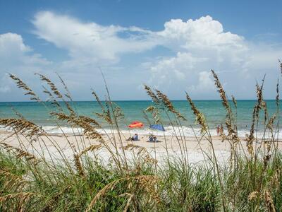 826 Middleton Drive SW, Vero Beach, FL 32962