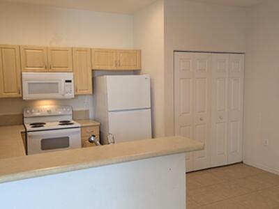 826 Middleton Drive SW, Vero Beach, FL 32962