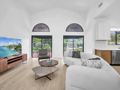 6438 Via Rosa, Boca Raton, FL 33433