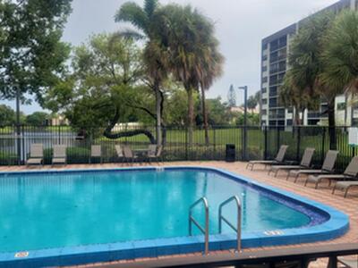 1248 S Military Trail, Deerfield Beach, FL 33442