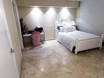 18911 Collins Avenue, Sunny Isles Beach, FL 33160