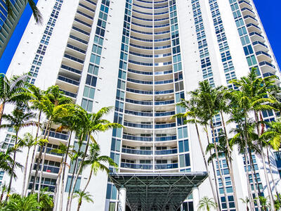 18911 Collins Avenue, Sunny Isles Beach, FL 33160