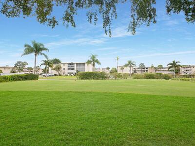 2581 N Garden Drive, Lake Worth, FL 33461