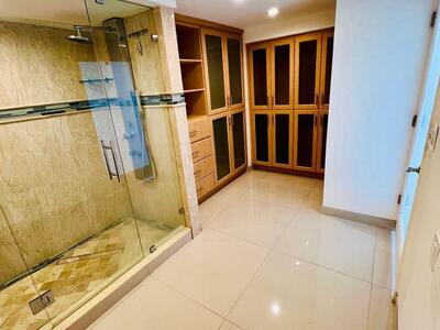 1175 NE Miami Gardens Drive, Miami, FL 33179