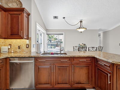 1880 Grantham Court, Wellington, FL 33414