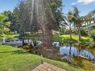 1880 Grantham Court, Wellington, FL 33414