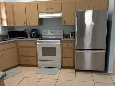 2590 Abbotsford Street, North Port, FL 34287