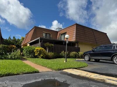 4221 Turnberry Circle, Lake Worth, FL 33467