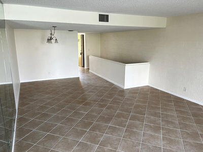 2828 Tennis Club Drive, West Palm Beach, FL 33417