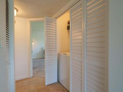 1050 Crystal P Way, Delray Beach, FL 33444