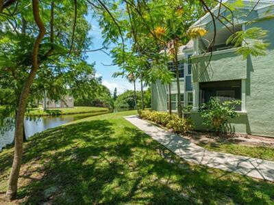 1050 Crystal P Way, Delray Beach, FL 33444