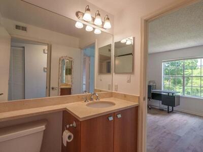 1050 Crystal P Way, Delray Beach, FL 33444