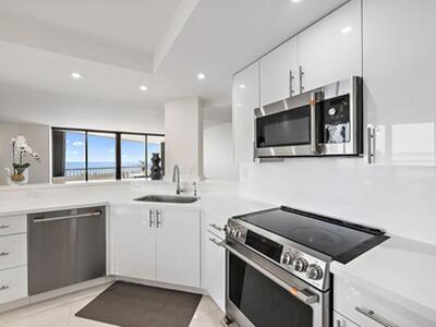 5070 N Ocean Dr, Singer Island, FL 33404