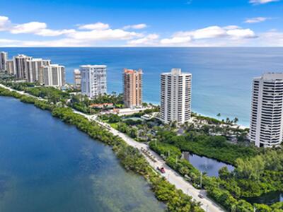 5070 N Ocean Dr, Singer Island, FL 33404