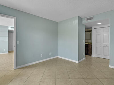 1604 SE Green Acres Circle, Port Saint Lucie, FL 34952