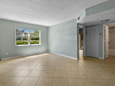 1604 SE Green Acres Circle, Port Saint Lucie, FL 34952