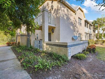 1604 SE Green Acres Circle, Port Saint Lucie, FL 34952