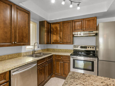 1604 SE Green Acres Circle, Port Saint Lucie, FL 34952