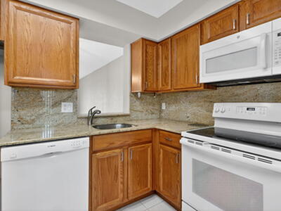 14747 Cumberland Drive, Delray Beach, FL 33446