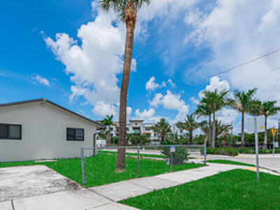 2015 Wilkins Avenue, West Palm Beach, FL 33401