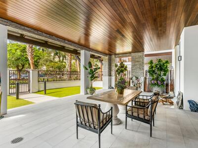 200 SE Mizner Boulevard, Boca Raton, FL 33432