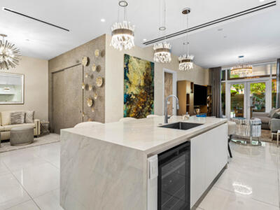 200 SE Mizner Boulevard, Boca Raton, FL 33432