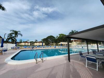 121 Lake Pine Circle, Greenacres, FL 33463