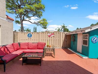 4025 Village Drive, Delray Beach, FL 33445