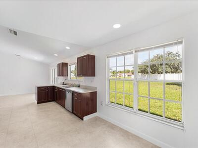 2175 SE Heathwood Circle, Port Saint Lucie, FL 34952