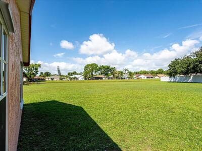 2175 SE Heathwood Circle, Port Saint Lucie, FL 34952